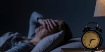 Μπορεί η έλλειψη ύπνου να μας κάνει να πάρουμε βάρος;