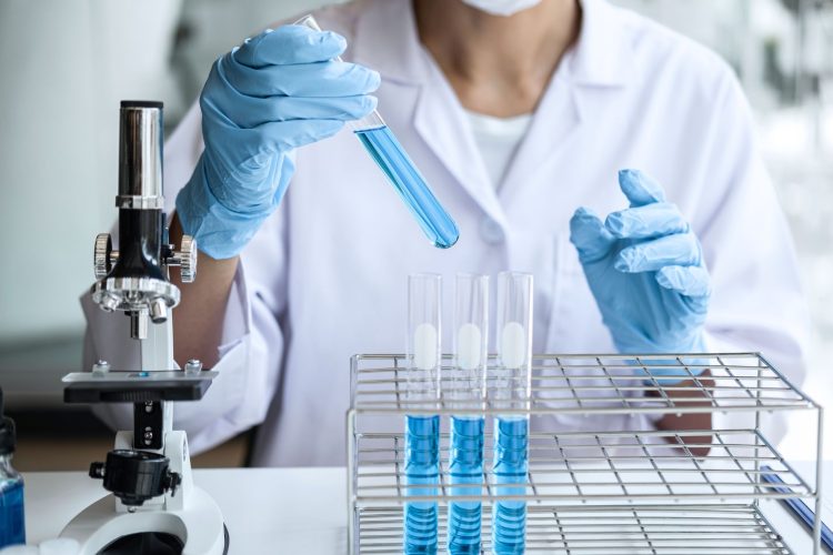 Τρεις νέες θεραπευτικές επιλογές για τον καρκίνο του πνεύμονα και των ωοθηκών